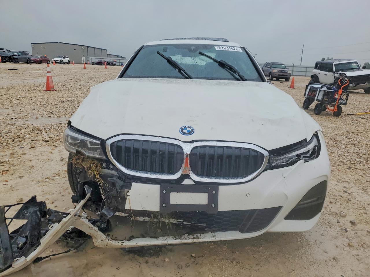 2022 BMW 330E - zdjęcie 5