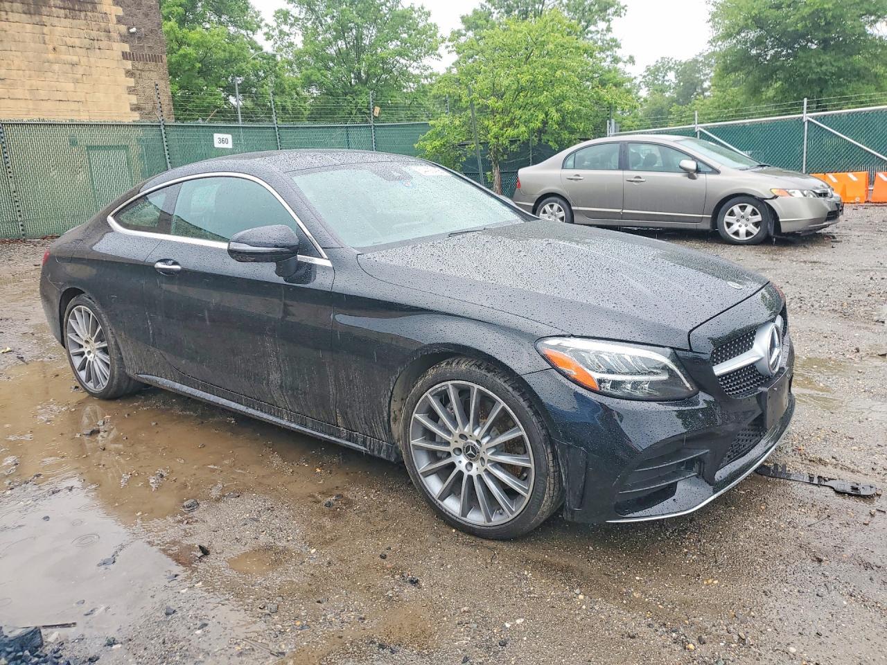 2019 Mercedes-Benz C 300 - zdjęcie 4