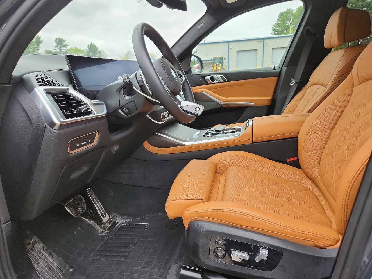 2026 BMW X7 xDrive40I - zdjęcie 7
