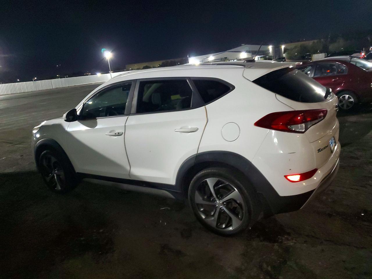 2017 Hyundai Tucson Sport - zdjęcie 2