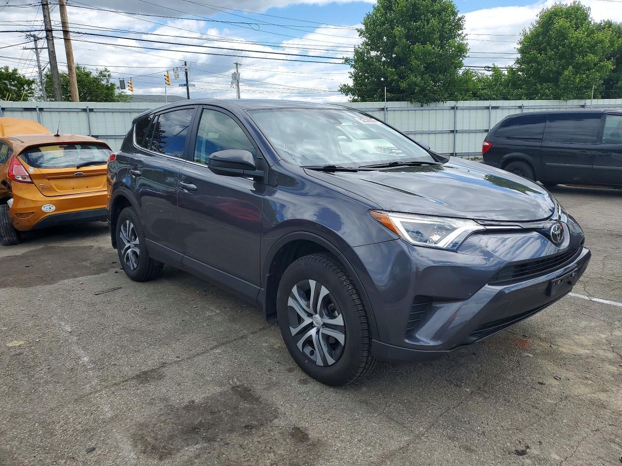2018 Toyota Rav4 Le - zdjęcie 4