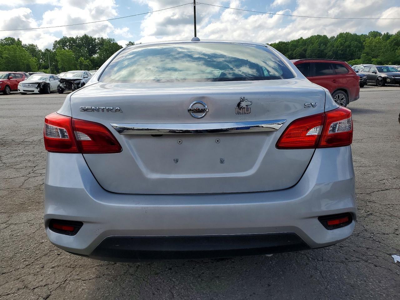2019 Nissan Sentra Sv - zdjęcie 5