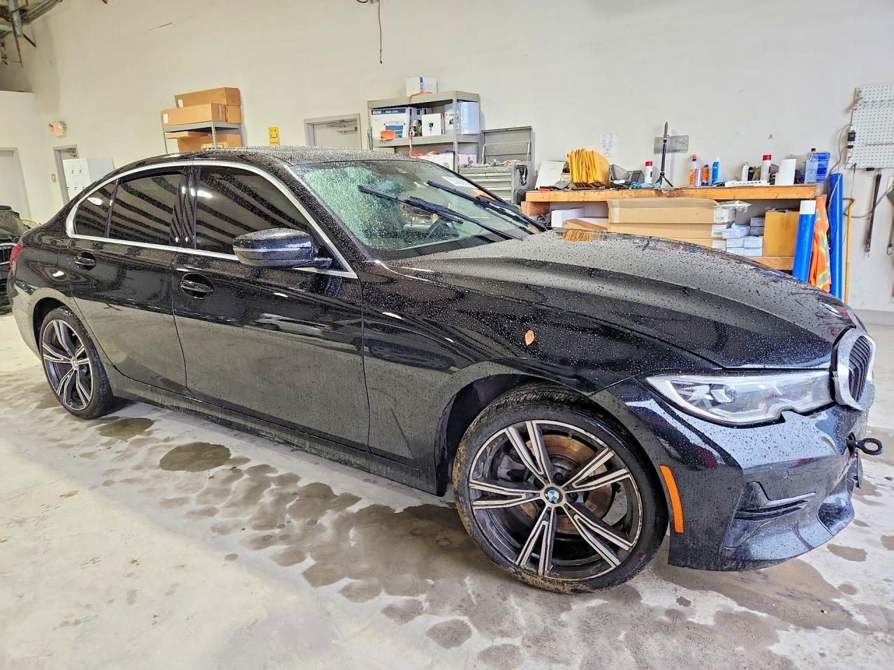 2021 BMW 330I - zdjęcie 4