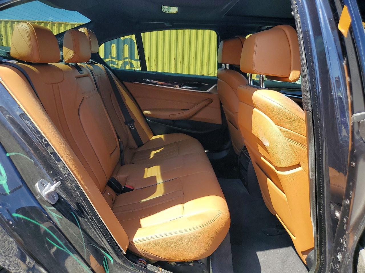 2018 BMW 530E - zdjęcie 10