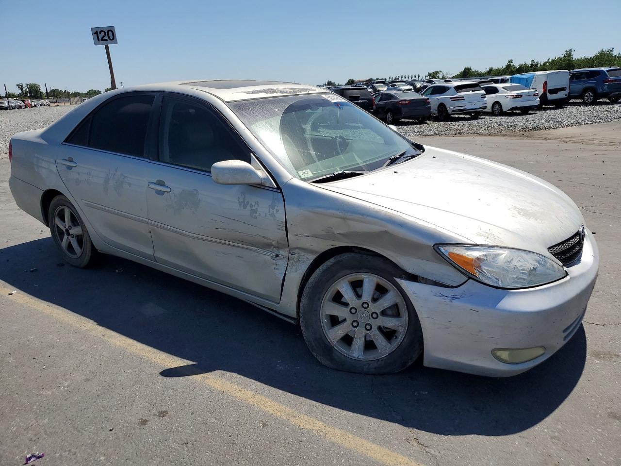 Toyota Camry - zdjęcie 4