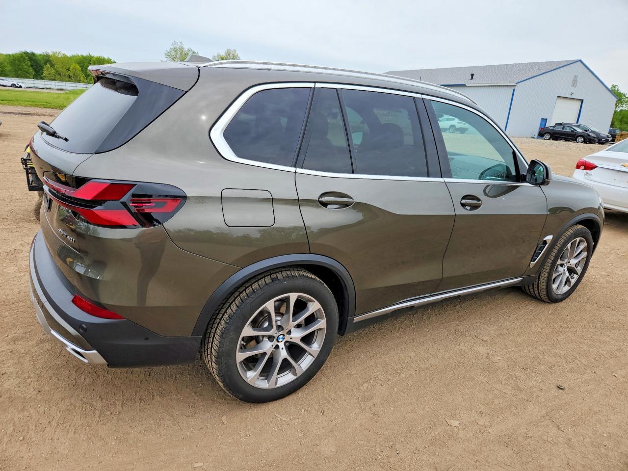 2024 BMW X5 xDrive40I - zdjęcie 3