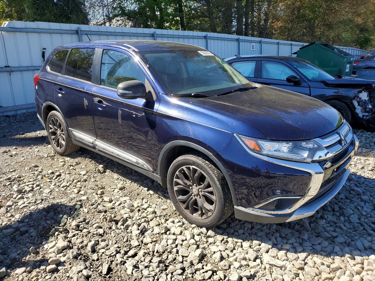 2016 Mitsubishi Outlander Se - zdjęcie 4