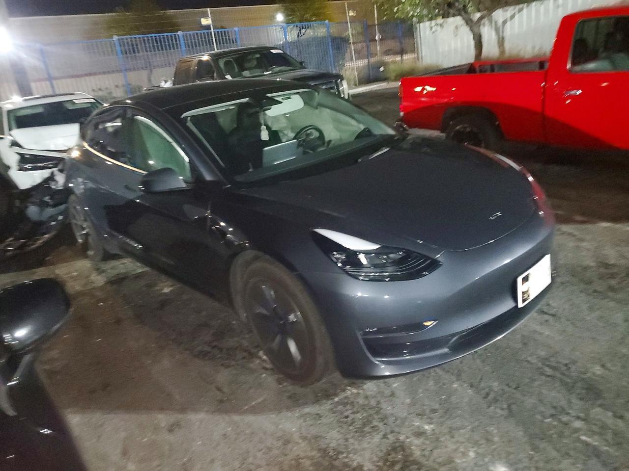 2023 Tesla Model 3 - zdjęcie 4