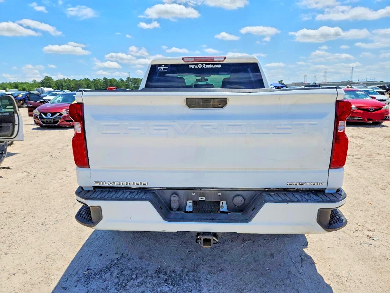 2020 Chevrolet Silverado C1500 Custom - zdjęcie 6