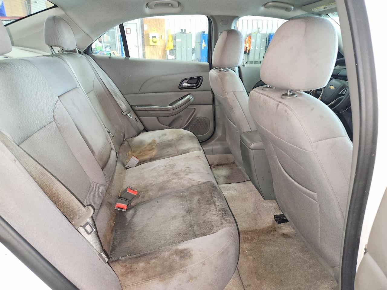 2014 Chevrolet Malibu Ls - zdjęcie 10