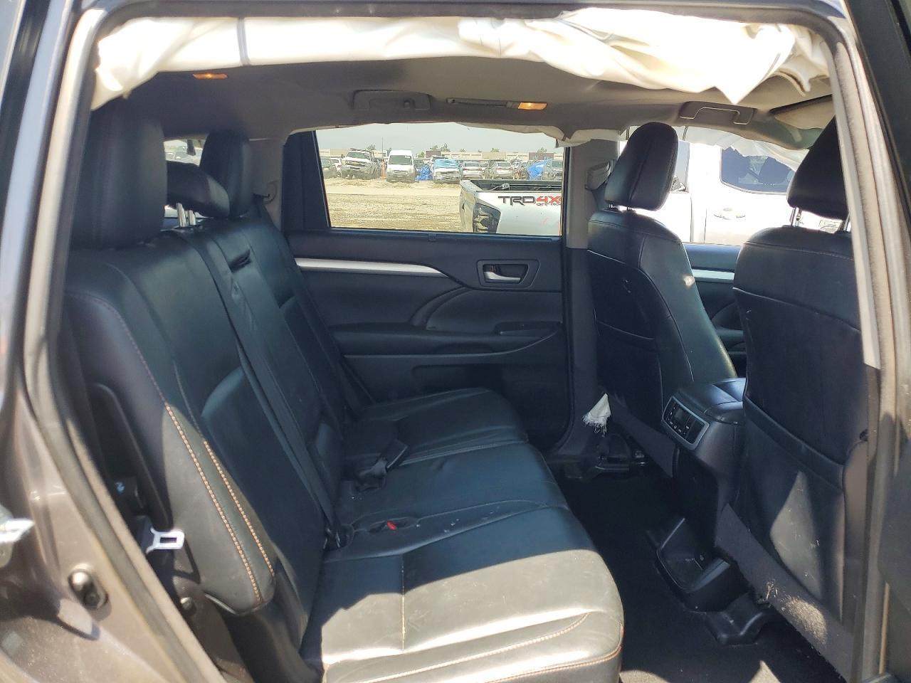 2016 Toyota Highlander Xle - zdjęcie 11
