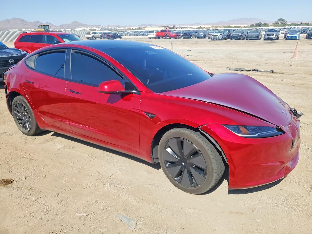 2025 Tesla Model 3 - zdjęcie 4