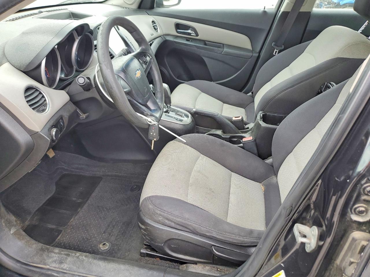 2013 Chevrolet Cruz - zdjęcie 7