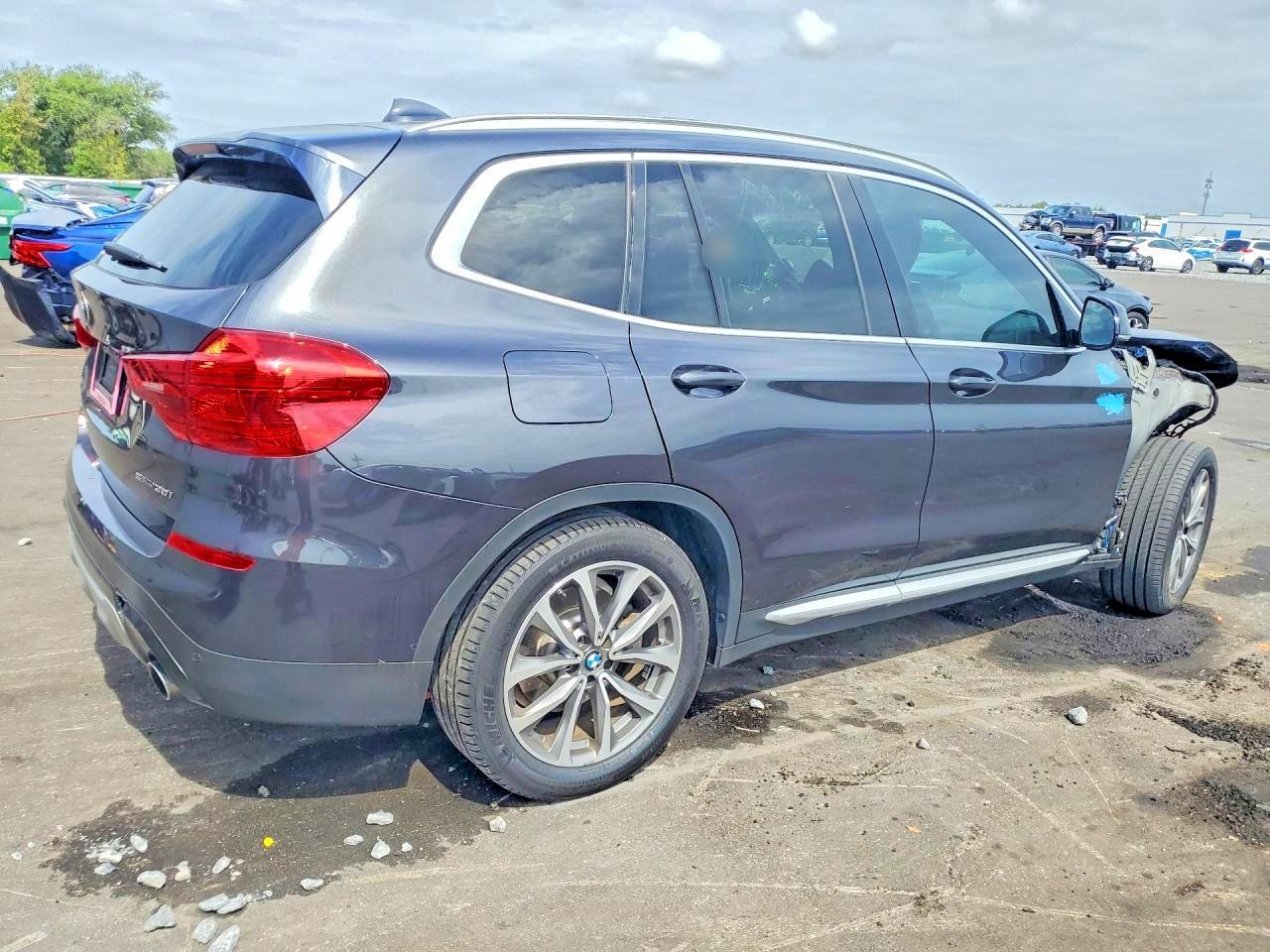2019 BMW X3 Sdrive30I - zdjęcie 3