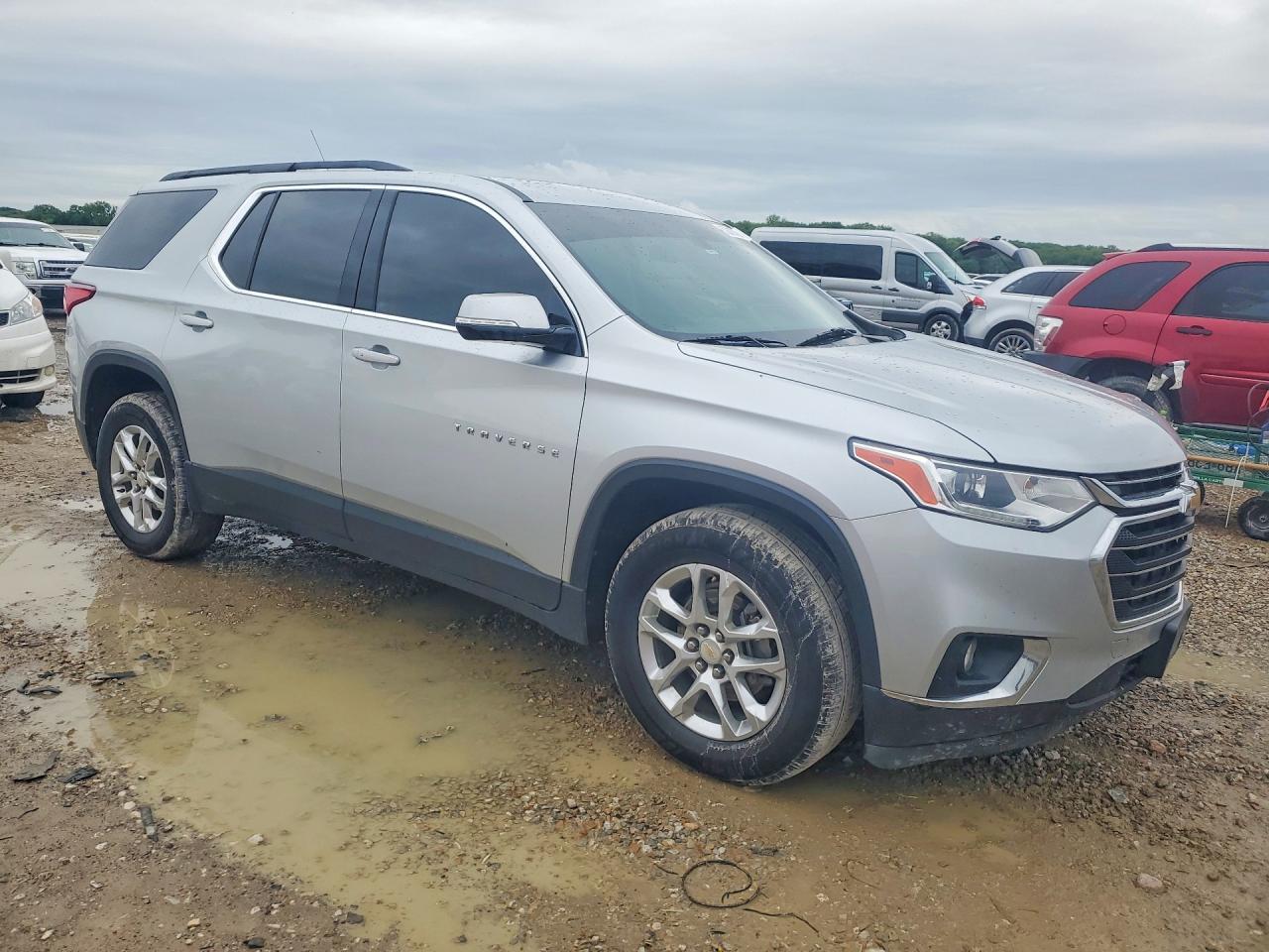2020 Chevrolet Traverse Lt - zdjęcie 4
