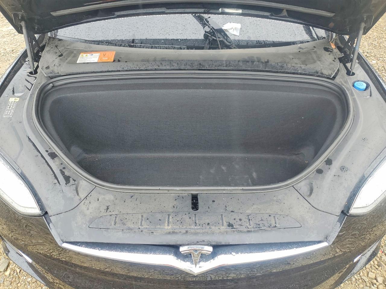 2017 Tesla Model X - zdjęcie 12