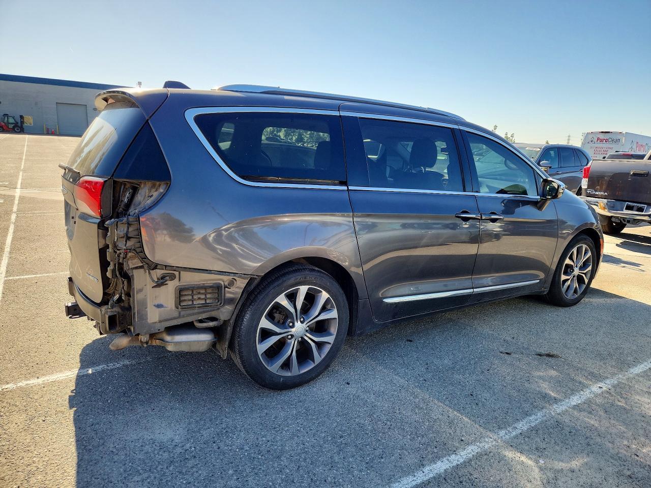 2017 Chrysler Pacifica Limited - zdjęcie 3
