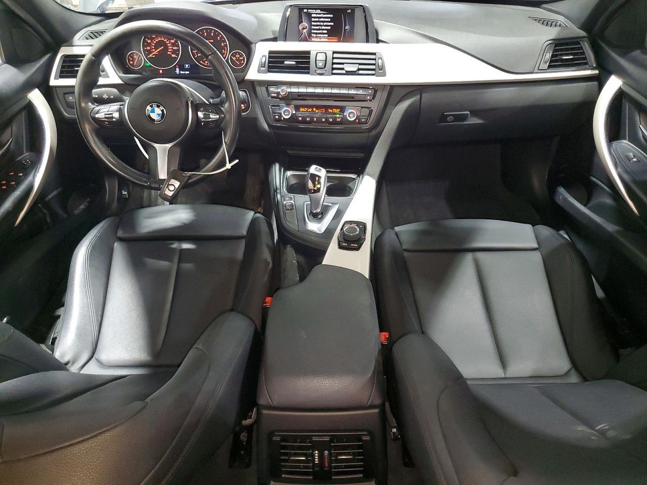 2015 BMW 320 I - zdjęcie 8