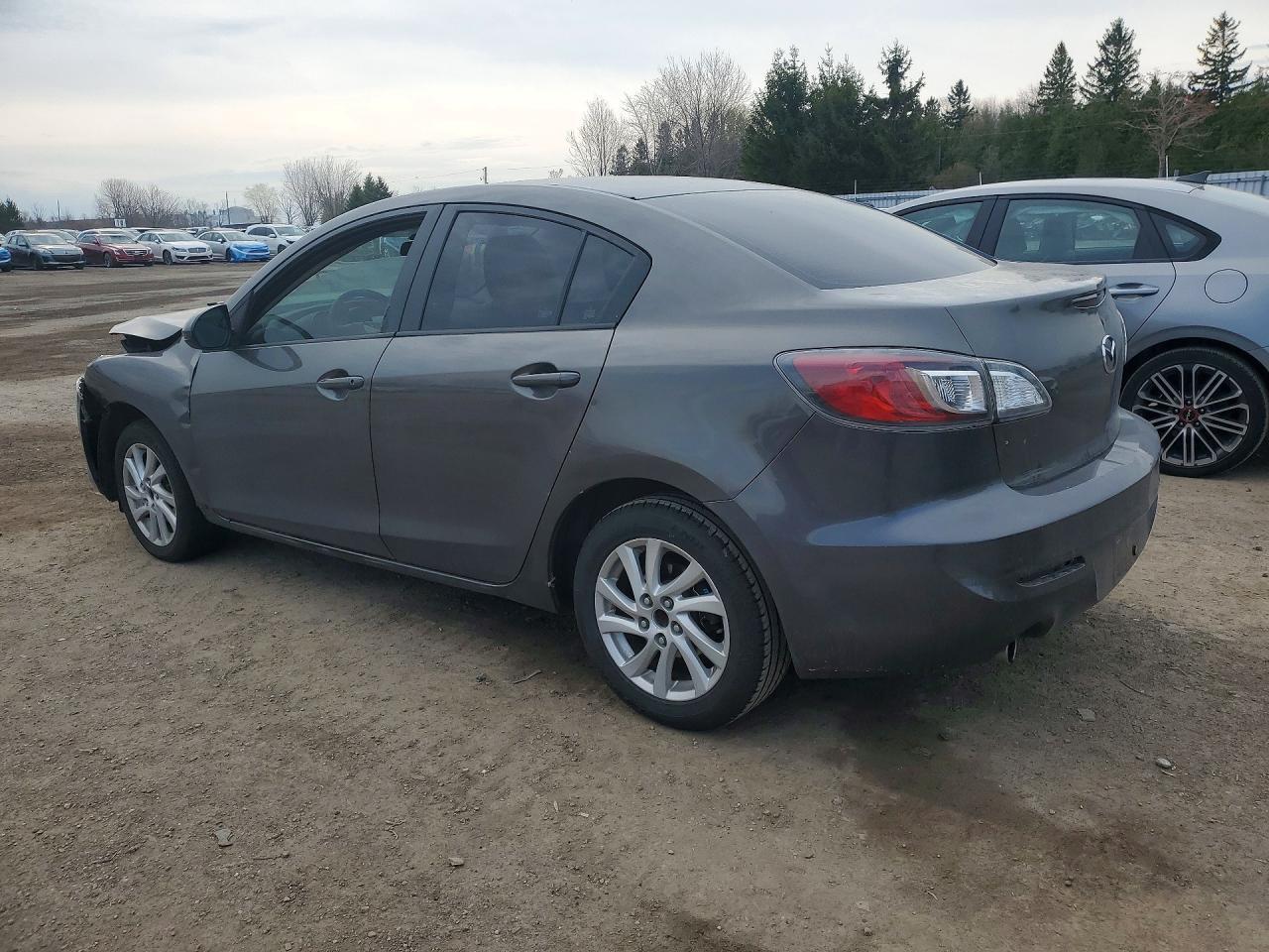 2013 Mazda 3 I - zdjęcie 2