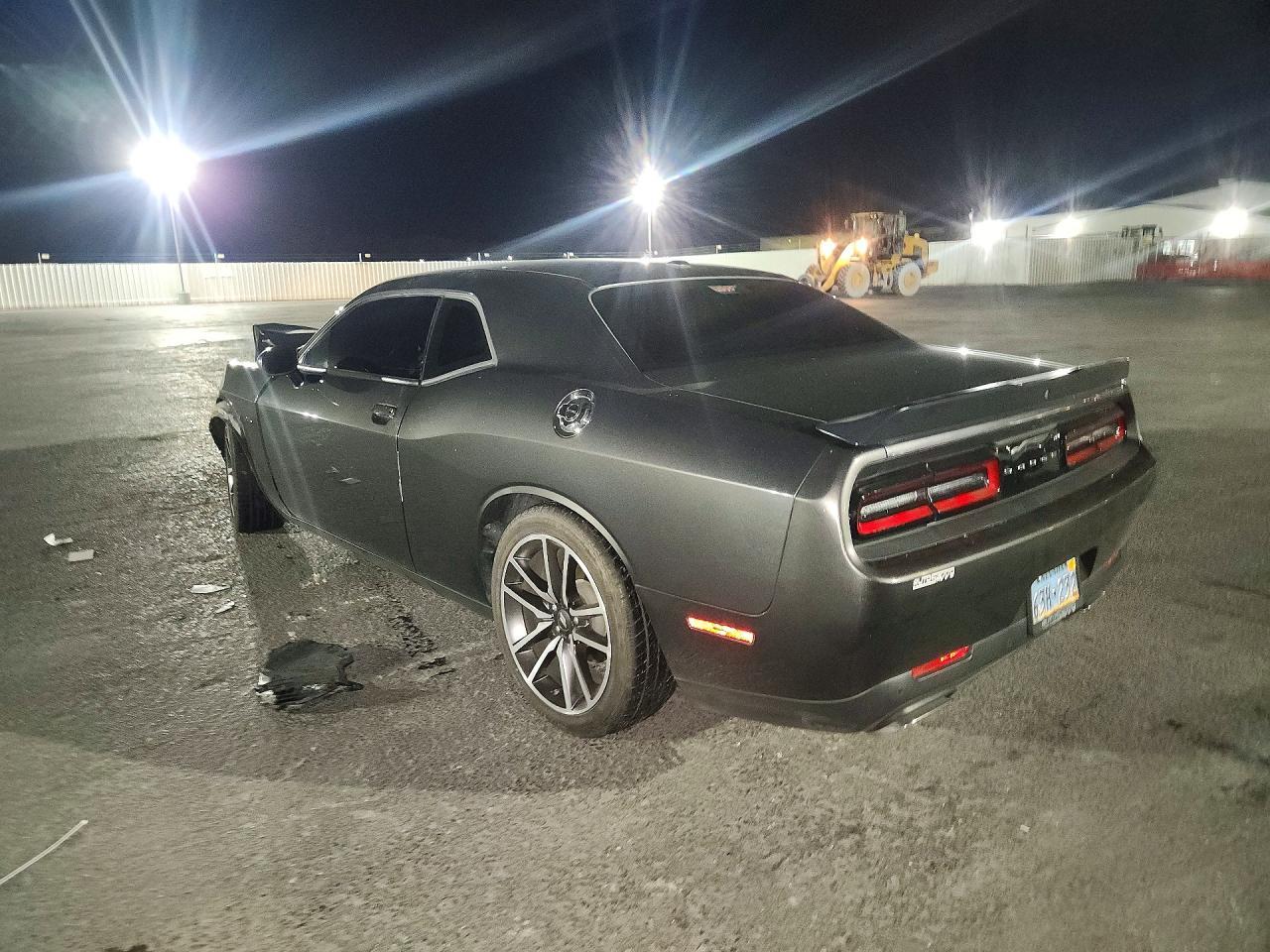 2023 Dodge Challenger R/T - zdjęcie 2