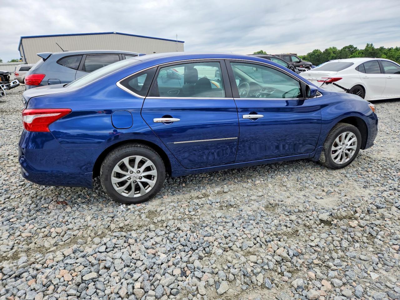 2019 Nissan Sentra Sv - zdjęcie 3