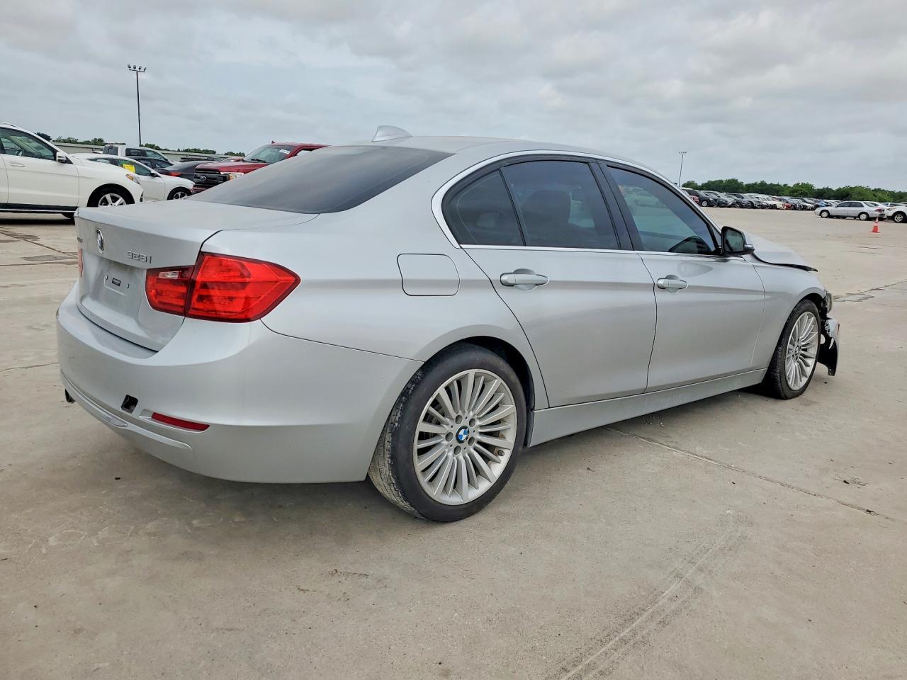 2013 BMW 328 Xi - zdjęcie 3