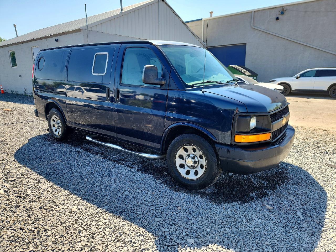 2013 Chevrolet Express G1500 - zdjęcie 4
