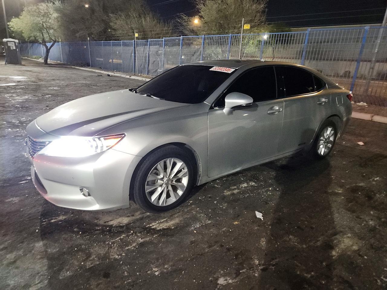 2013 Lexus Es 300H - zdjęcie główne