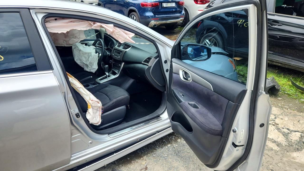2013 Nissan Sentra S - zdjęcie 7