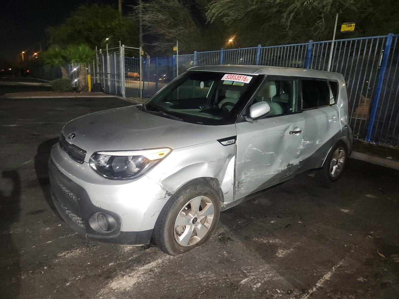 2019 Kia Soul Base - zdjęcie główne