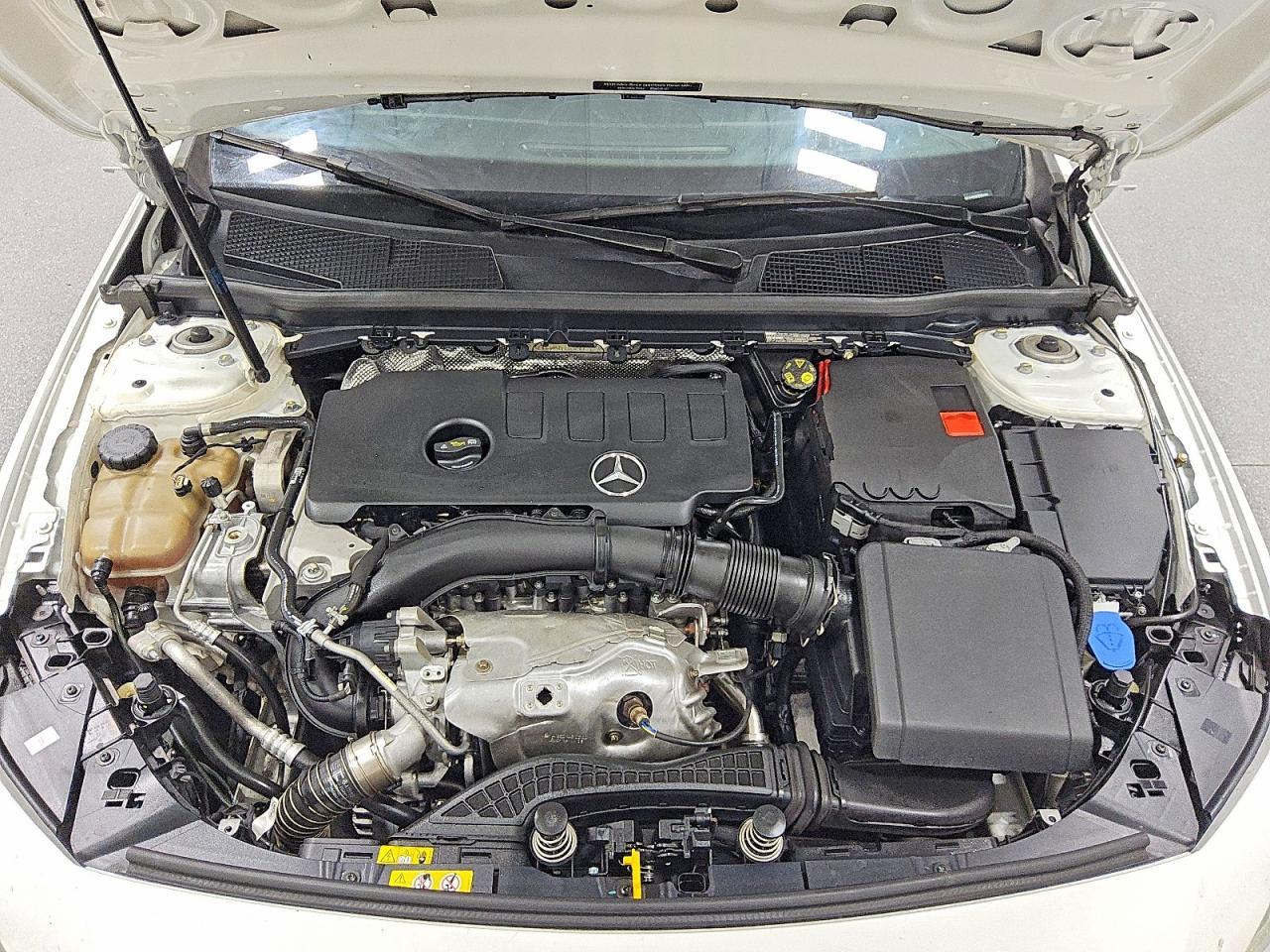 2019 Mercedes-Benz A 220 - zdjęcie 11