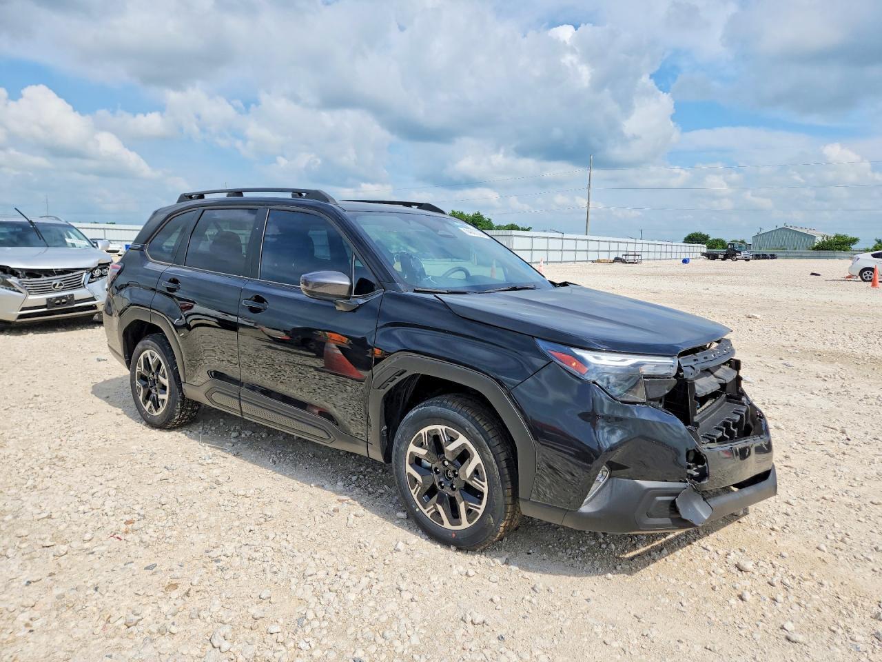 2025 Subaru Forester Premium - zdjęcie 4