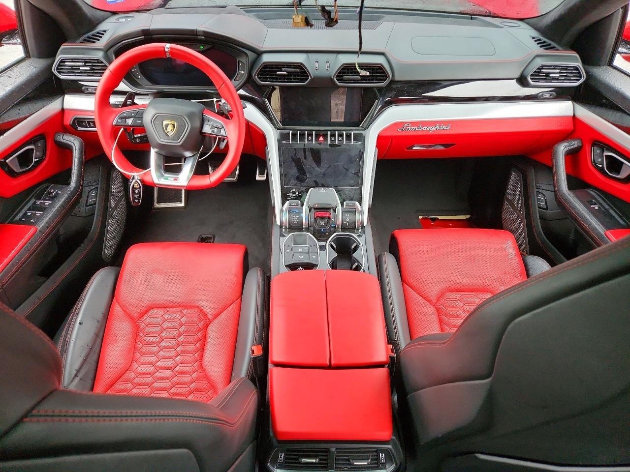2022 Lamborghini Urus - zdjęcie 8