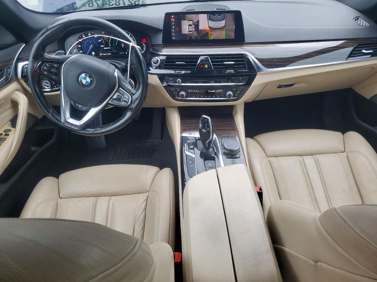 2019 BMW 530Xe - zdjęcie 8