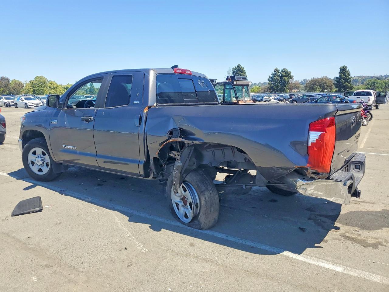 2021 Toyota Tundra - zdjęcie 2