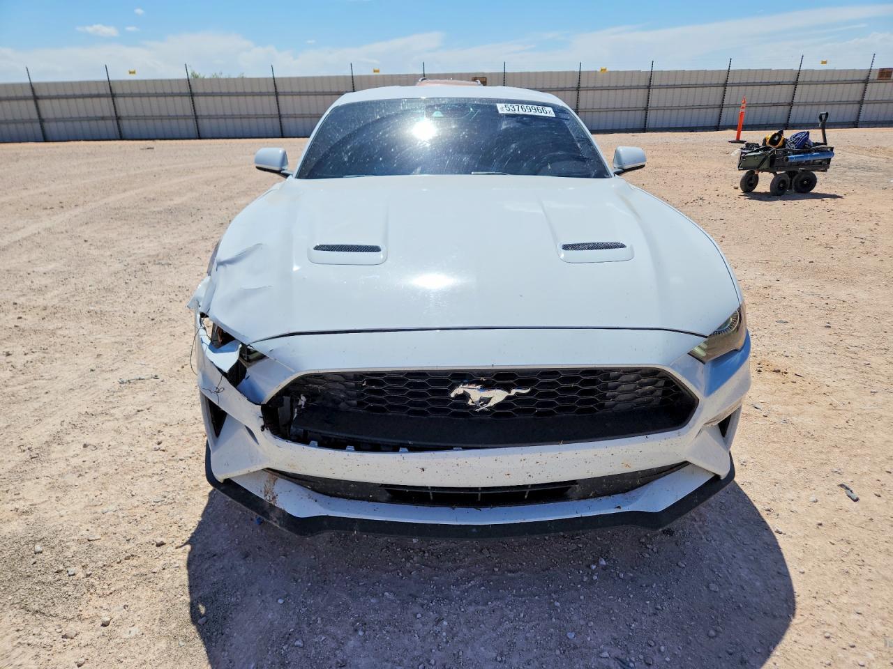 2022 Ford Mustang - zdjęcie 5
