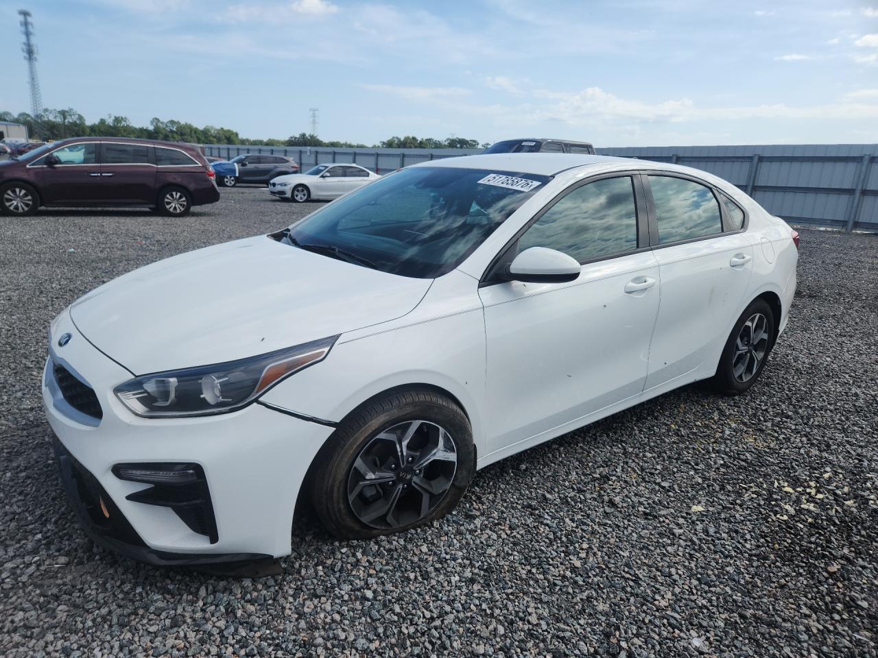 2021 Kia Forte Lxs - zdjęcie główne