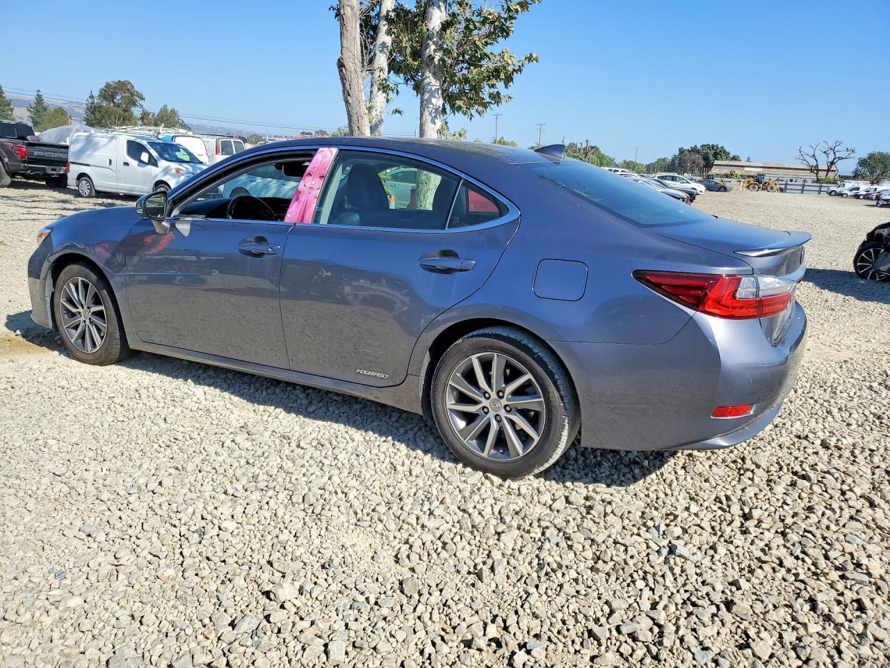 2016 Lexus Es 300H - zdjęcie 2