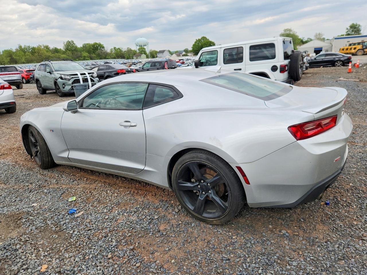 2018 Chevrolet Camaro Lt - zdjęcie 2