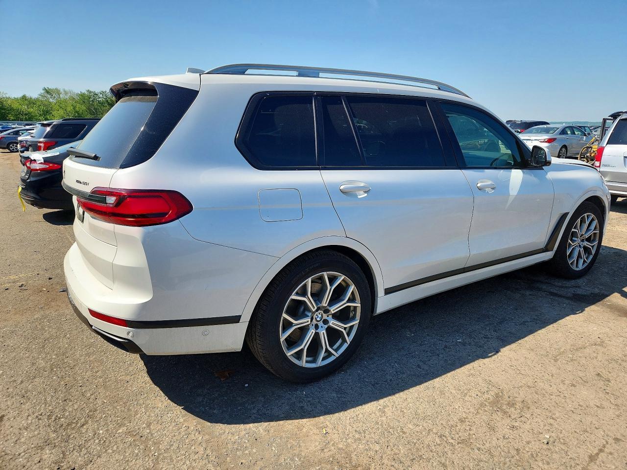 2019 BMW X7 xDrive50I - zdjęcie 3