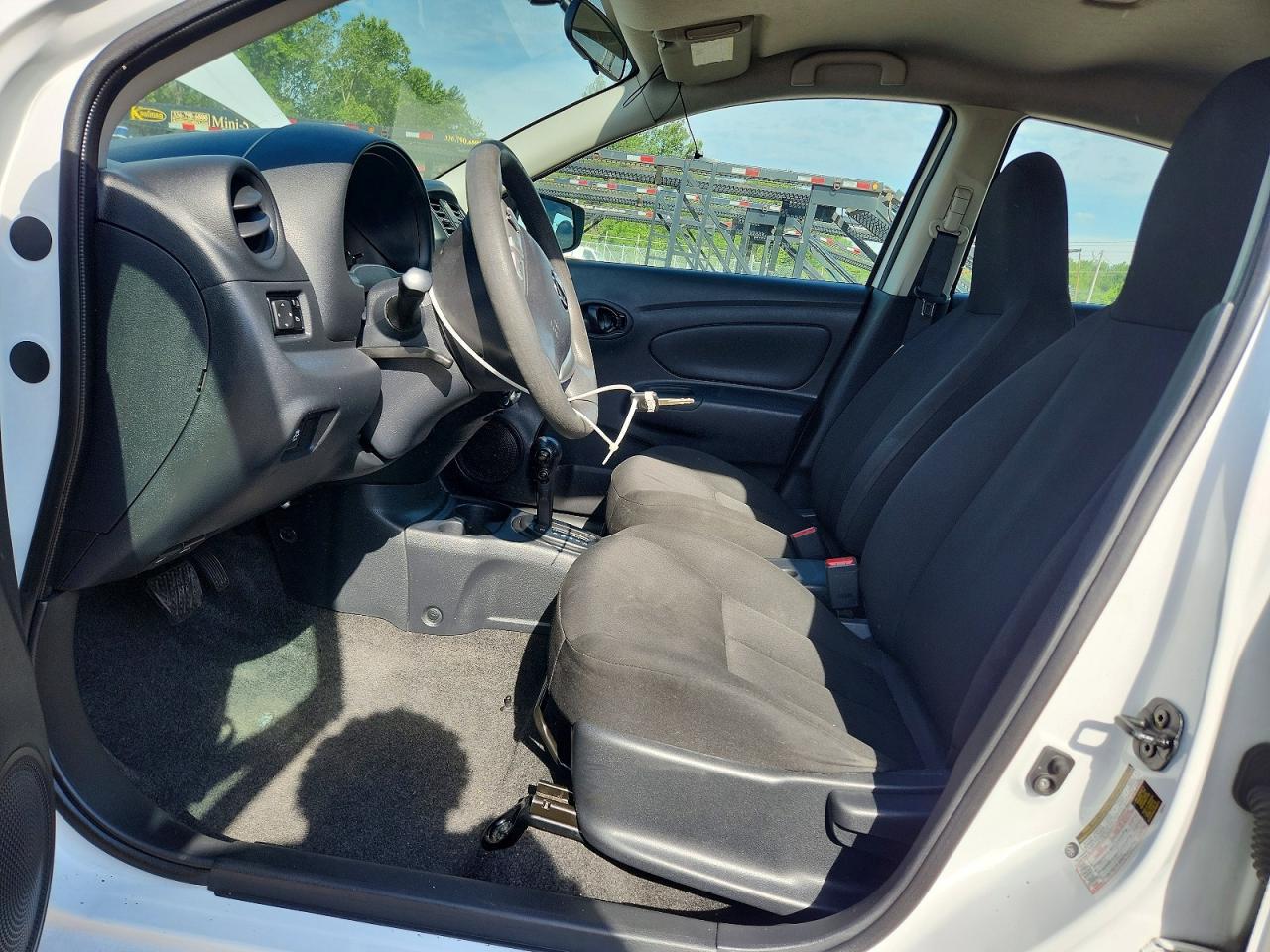 2016 Nissan Versa 1.6 S - zdjęcie 7