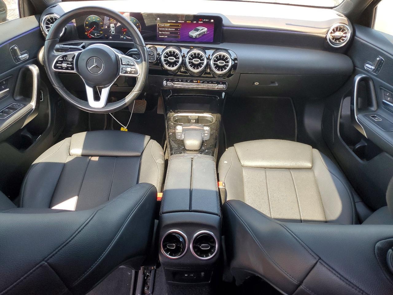 2021 Mercedes-Benz A 220 - zdjęcie 8