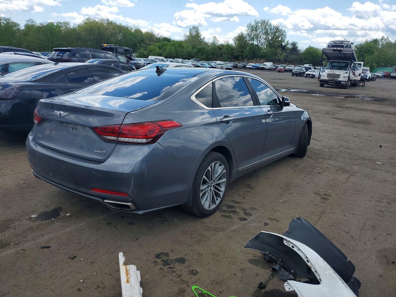 2016 Hyundai Genesis 3.8L - zdjęcie 3