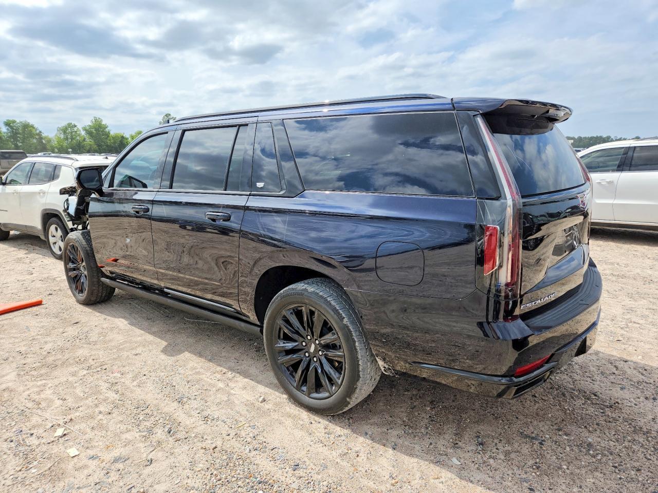 2024 Cadillac Escalade Esv Sport - zdjęcie 2