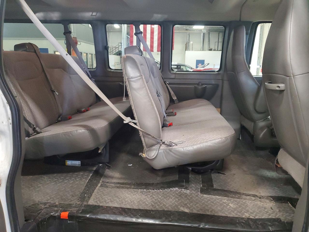 2016 Chevrolet Express G3500 Lt - zdjęcie 11