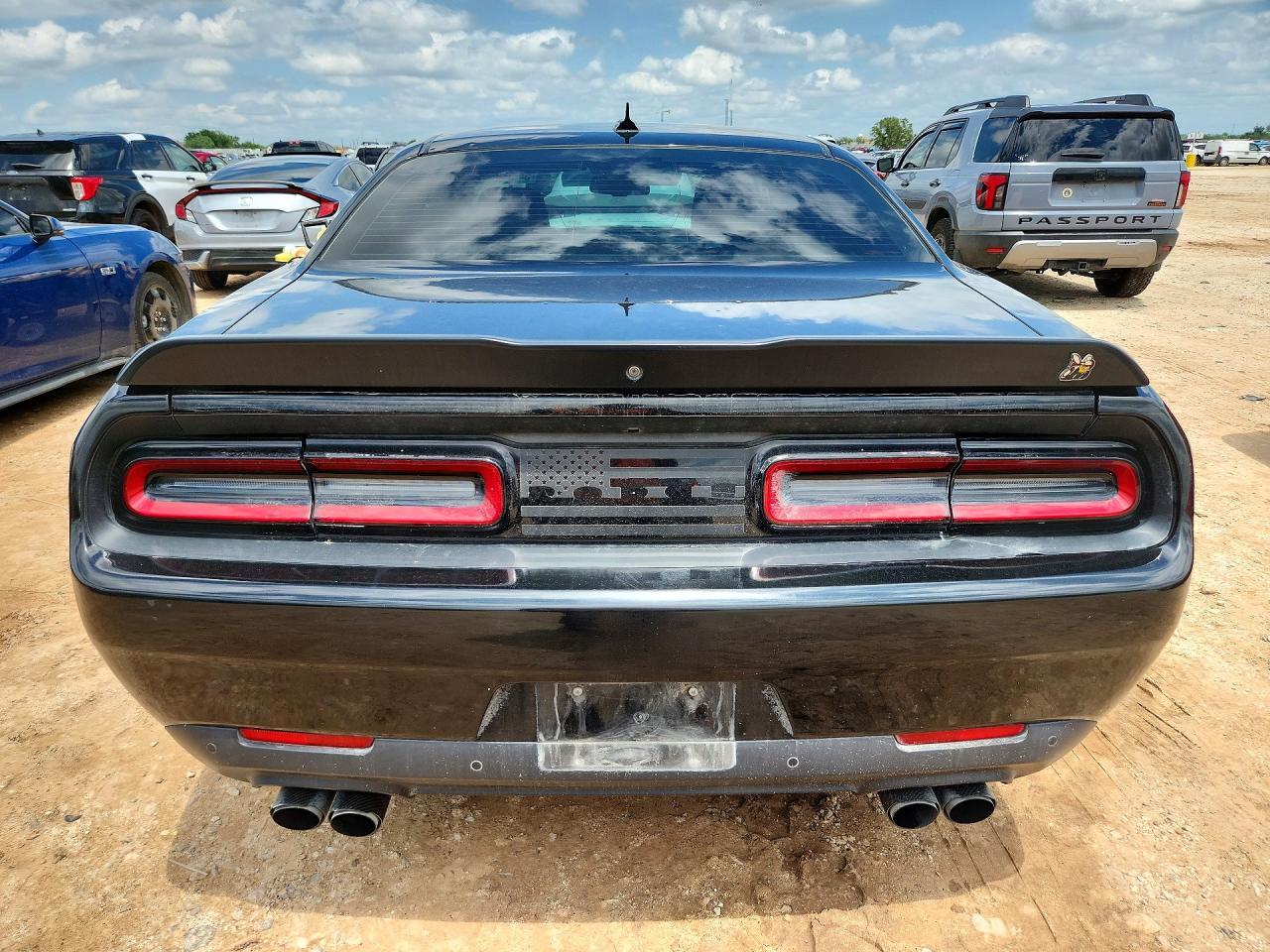 2020 Dodge Challenger R - zdjęcie 6