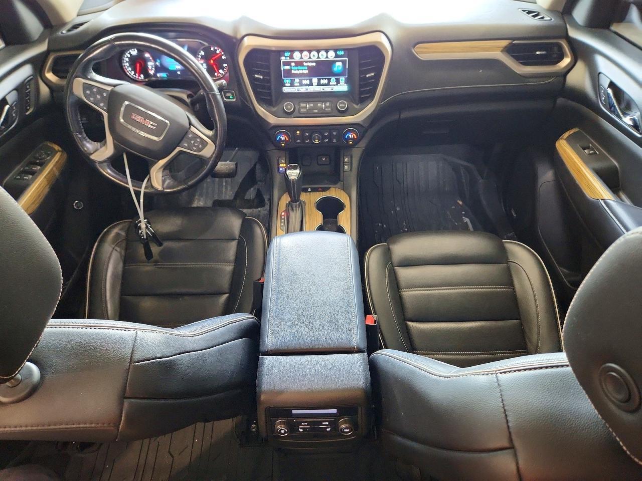 2018 GMC Acadia Denali - zdjęcie 8