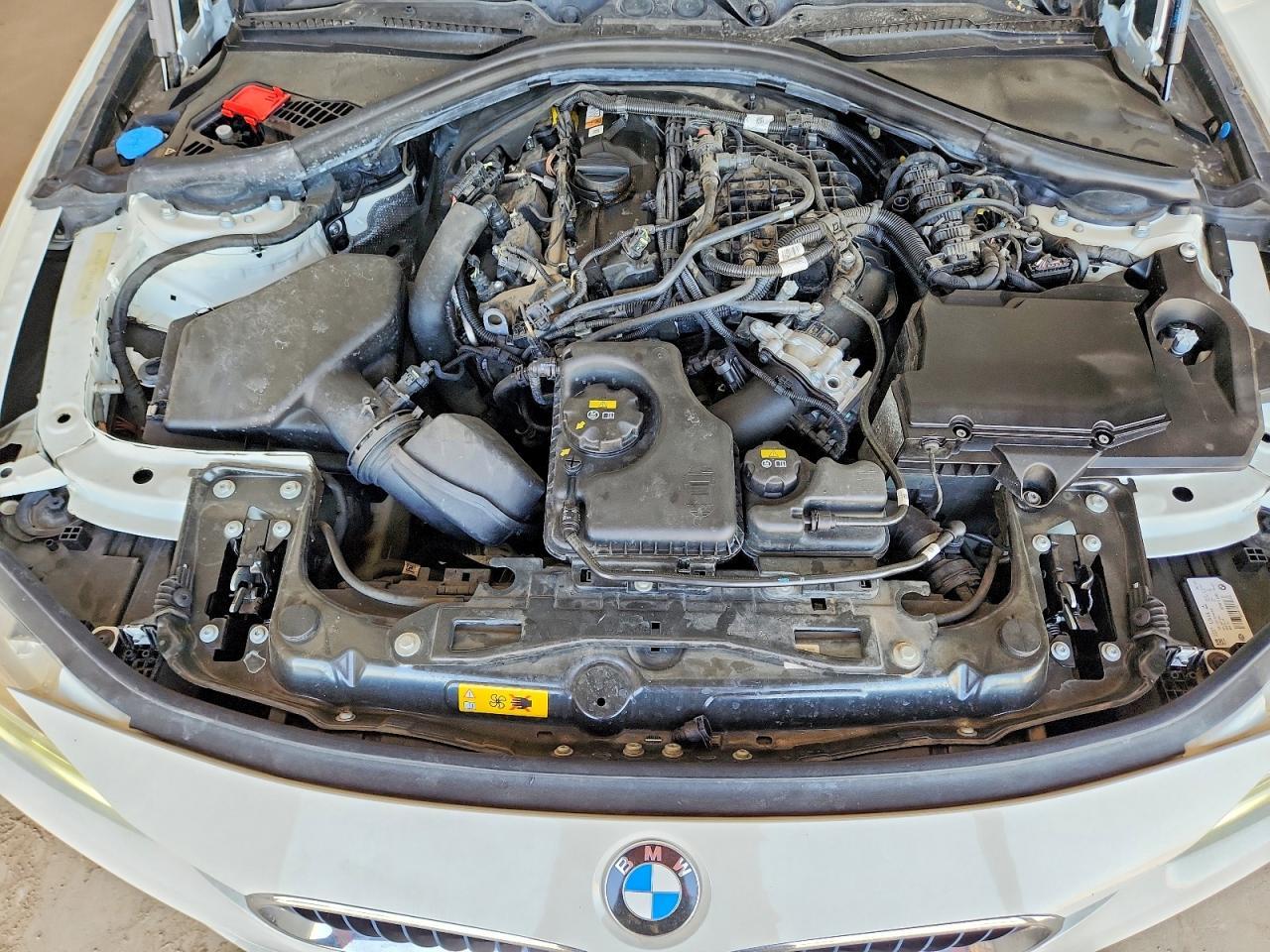 2018 BMW 330E - zdjęcie 11