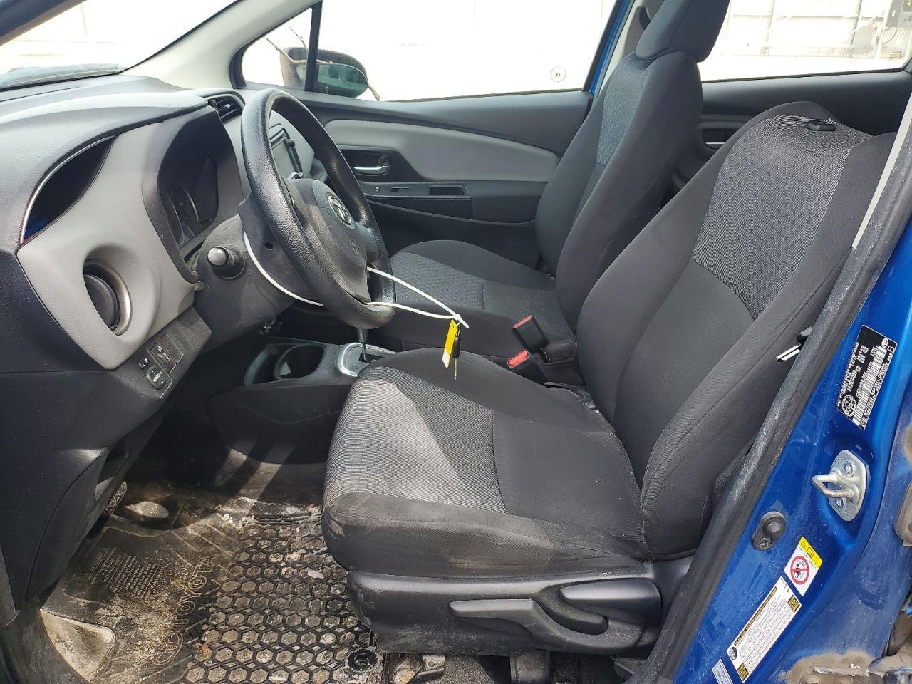2015 Toyota Yaris 5-Door L - zdjęcie 7