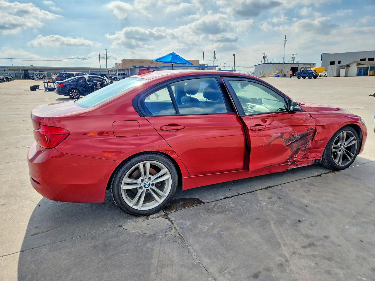 2016 BMW 320 I - zdjęcie 3